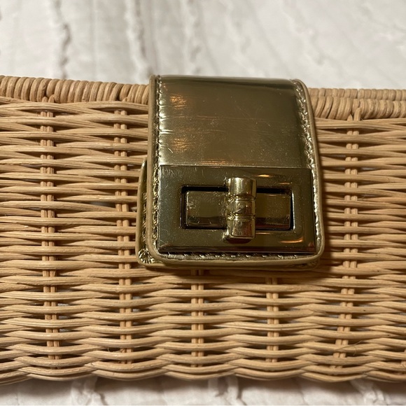 J CREW clutch. Great condition! Gold clasp - Picture 5 of 5